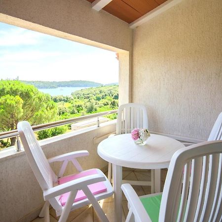 Apartment Ivis Vinkuran Luaran gambar