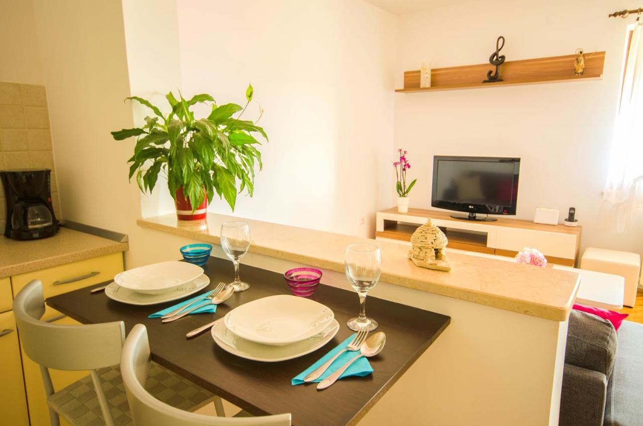 Apartment Ivis Vinkuran Luaran gambar
