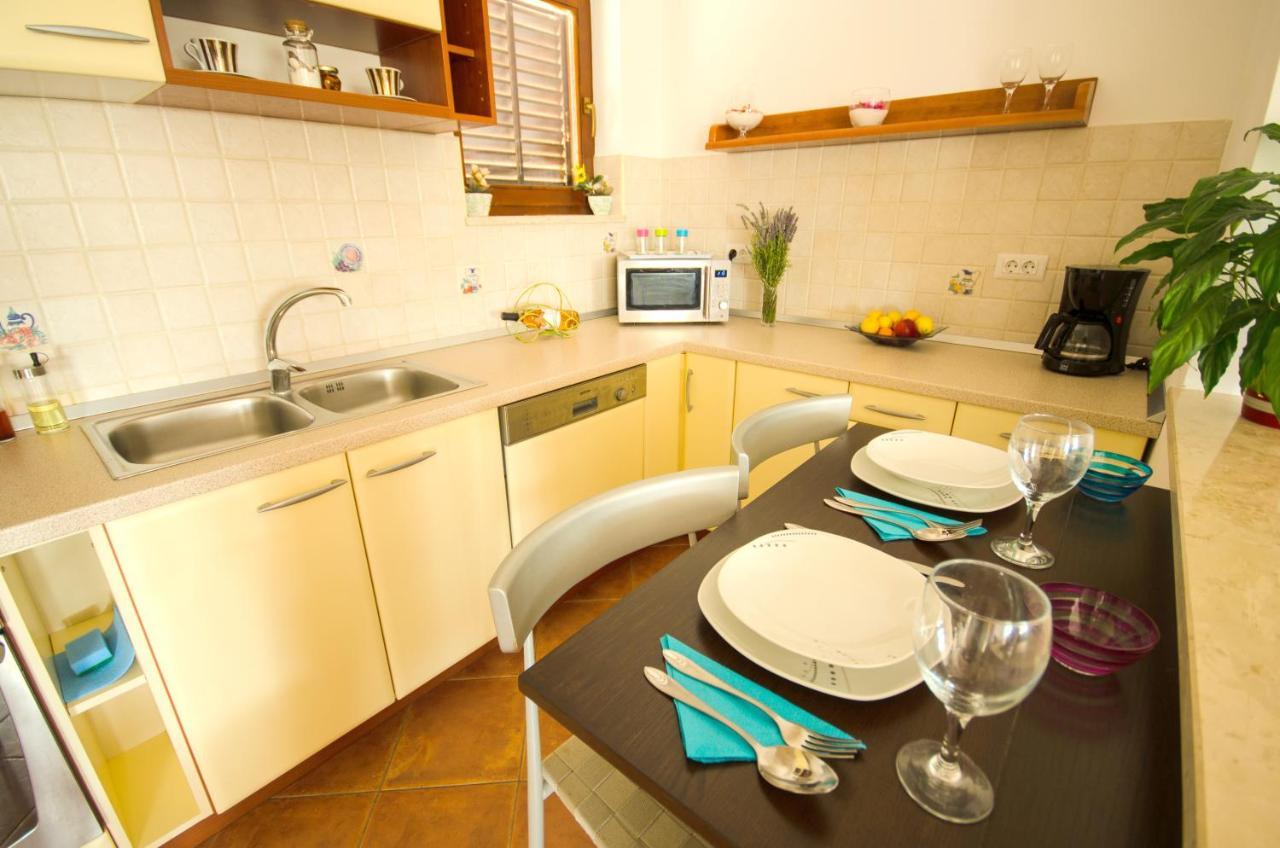 Apartment Ivis Vinkuran Luaran gambar