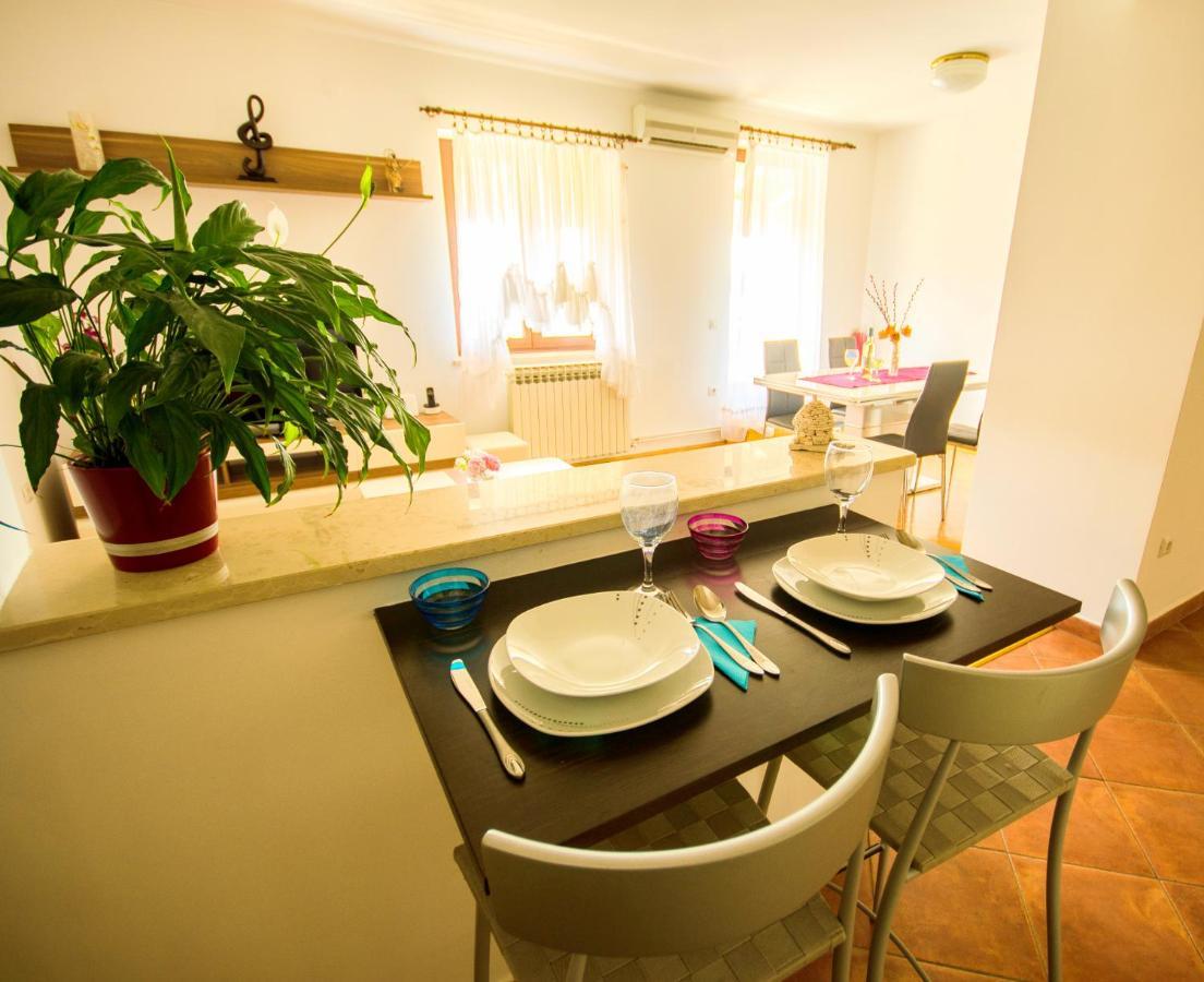 Apartment Ivis Vinkuran Luaran gambar